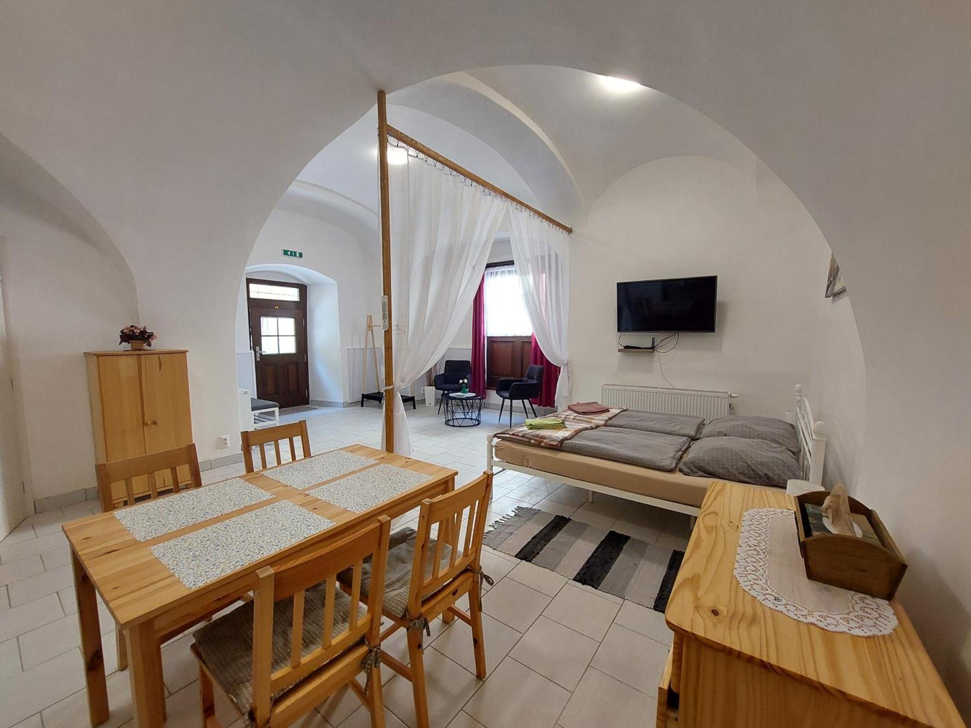 Apartmany Levoca Self Check In Екстериор снимка